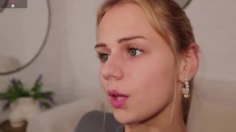 Im Wendy online show from 09.22.25