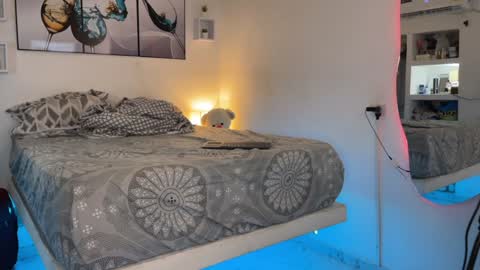 Wendy Alex online show from 02.06.25