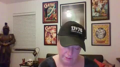 Snapshot of wendycu chatting on 04.20.26 WendyCU online show from 04.20.26