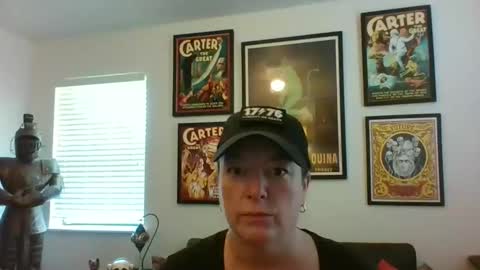Snapshot of wendycu chatting on 04.22.26 WendyCU online show from 04.22.26