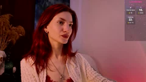 Snapshot of wendygilber chatting on 11.23.25 Wendy online show from 11.23.25