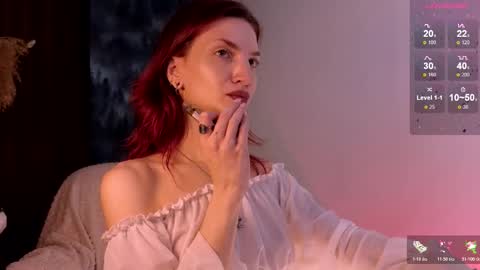 Snapshot of wendygilber chatting on 12.02.25 Wendy online show from 12.02.25