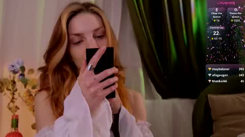 Snapshot of wendygilber chatting on 02.02.26 Wendy online show from 02.02.26