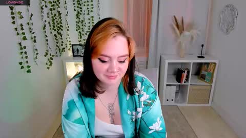 Snapshot of wendyycandy chatting on 10.10.25 wendyycandy online show from 10.10.25