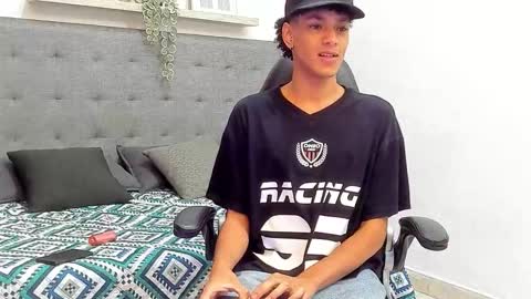 WES online show from 01.05.26