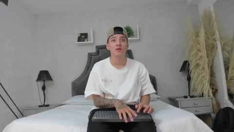 Snapshot of wesley_boyy_ chatting on 05.23.26 Wesley online show from 05.23.26