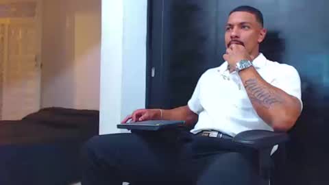 Wesley Rogger online show from 09.26.25