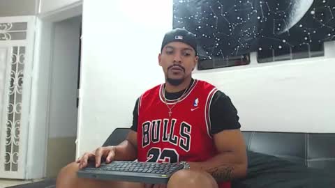 Wesley Rogger online show from 10.29.25