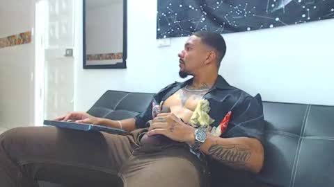 Wesley Rogger online show from 11.05.25