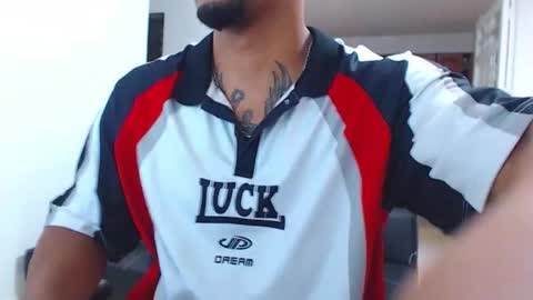 Snapshot of wesleyrogger chatting on 02.02.26 Wesley Rogger online show from 02.02.26