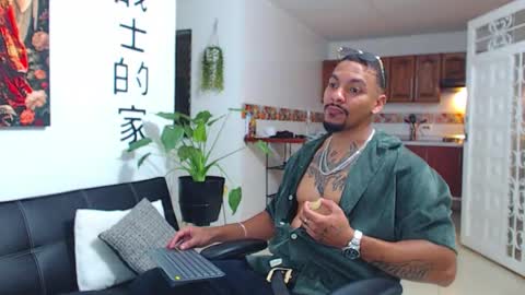 Snapshot of wesleyrogger chatting on 02.21.26 Wesley Rogger online show from 02.21.26