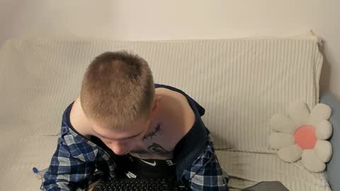 Snapshot of wesleyross chatting on 01.09.25 Wes online show from 01.09.25