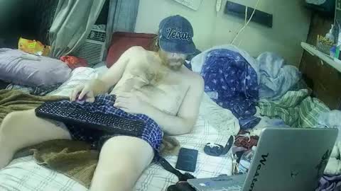 Snapshot of westninja chatting on 10.10.25 EASTOFF online show from 10.10.25