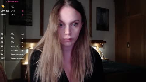 Lana online show from 10.10.25