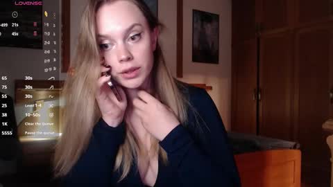 Lana online show from 10.15.25