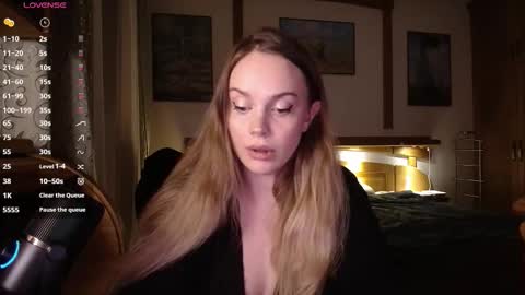 Lana online show from 11.17.25