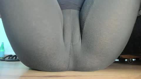 wet_pants2022 online show from 05.20.26
