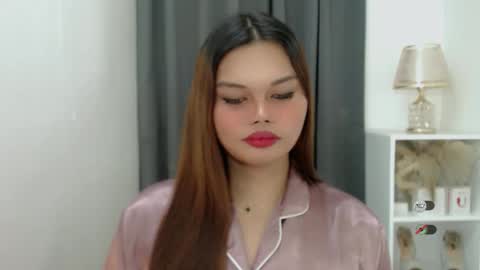 Snapshot of wet_velvet_xo chatting on 02.14.26 wet_velvet_xo online show from 02.14.26