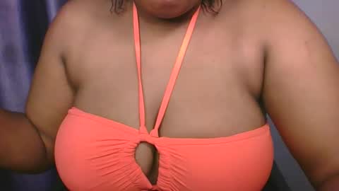 Snapshot of wetfatpussy_ chatting on 02.17.26 wetfatpussy_ online show from 02.17.26