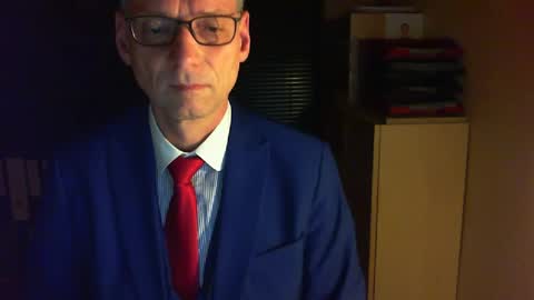 Snapshot of wetsuitedman chatting on 02.27.25 Franz online show from 02.27.25