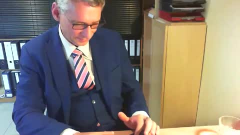 Snapshot of wetsuitedman chatting on 06.02.26 Franz online show from 06.02.26