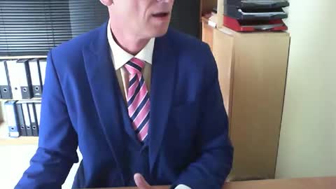 Snapshot of wetsuitedman chatting on 06.06.26 Franz online show from 06.06.26