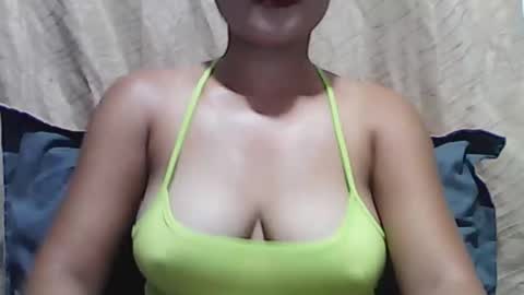 Snapshot of wettyhottie69 chatting on 05.11.26 wettyhottie69 online show from 05.11.26