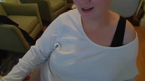 Snapshot of wetwordsonly chatting on 05.11.26 WetWordsOnly online show from 05.11.26