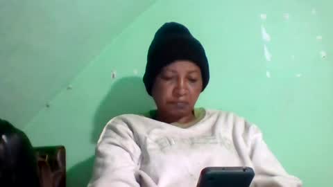 Snapshot of wharda chatting on 06.14.26 wharda online show from 06.14.26