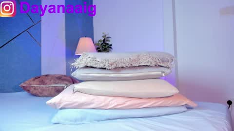 Sara  online show from 04.07.26