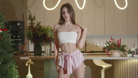 Naomi online show from 12.23.25