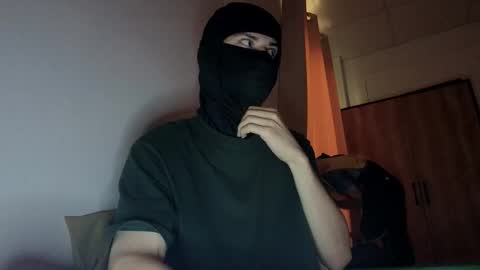 whispero_o online show from 11.16.25