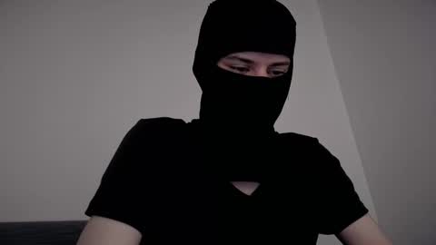 whispero_o online show from 02.14.26