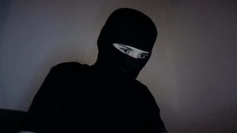 whispero_o online show from 02.19.26