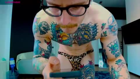 Snapshot of white_king999 chatting on 07.17.26 Max online show from 07.17.26