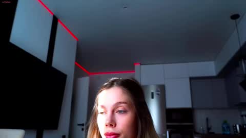 Snapshot of whitebanny chatting on 02.11.26 Kate online show from 02.11.26