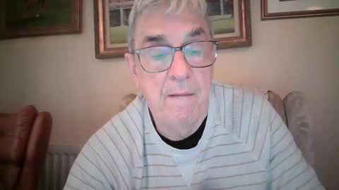 whitebriefs009 online show from 09.28.25