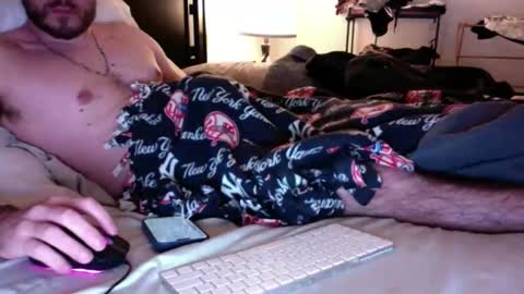 whitebubblebutt44 online show from 11.17.25