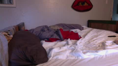 Snapshot of whitechocalate91 chatting on 12.04.24 just str8 stud nut 1000 online show from 12.04.24