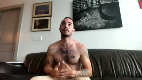 Snapshot of whitechocalate91 chatting on 03.09.26 just str8 stud nut 1000 online show from 03.09.26