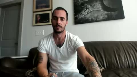Snapshot of whitechocalate91 chatting on 03.12.26 just str8 stud nut 1000 online show from 03.12.26
