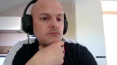 Snapshot of whiteeaglesrb chatting on 04.25.26 whiteeaglesrb online show from 04.25.26