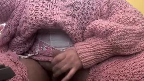 whitesweater online show from 12.02.24