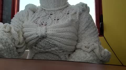 whitesweater online show from 09.29.25