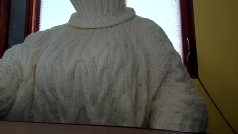 whitesweater online show from 10.28.25