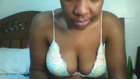 Snapshot of whitney_ly chatting on 06.20.26 whitney_ly online show from 06.20.26