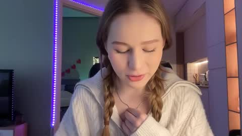 Snapshot of whoisalisa chatting on 12.02.24 Alisa online show from 12.02.24