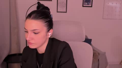 whoislulu online show from 03.04.26