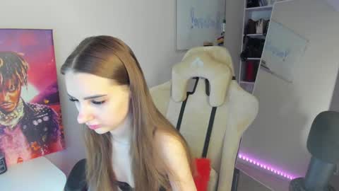 Abby  online show from 12.04.24