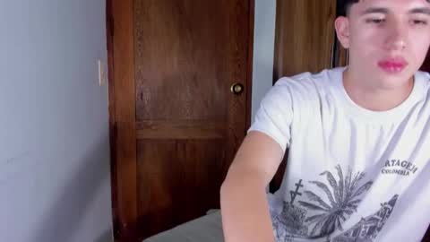 whos_he online show from 01.12.26